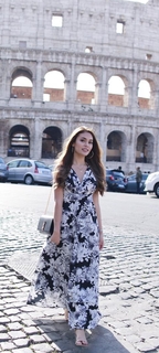 Ivana Alawi feet photo 3