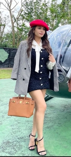 Ivana Alawi feet photo 19