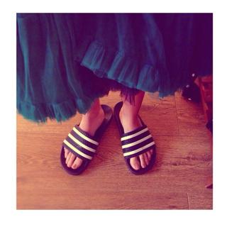 Ivana Baquero feet photo thumbnail