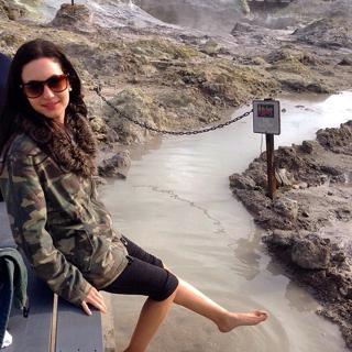Ivana Baquero feet photo thumbnail