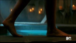 Ivana Baquero feet photo thumbnail