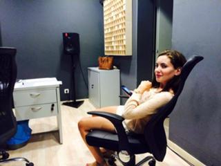 Ivana Baquero feet photo thumbnail