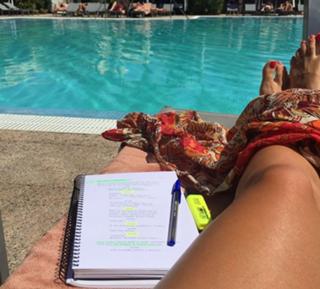 Ivana Baquero feet photo thumbnail