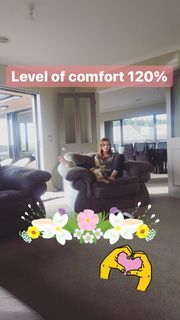 Ivana Baquero feet photo thumbnail