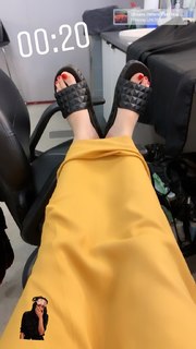 Ivana Baquero feet photo thumbnail