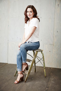 Ivana Baquero feet photo thumbnail
