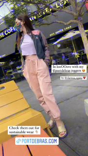 Ivana Baquero feet photo thumbnail