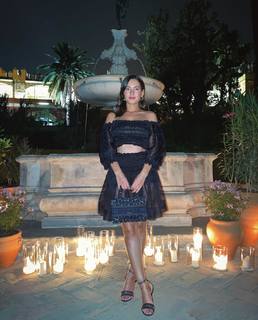 Ivana Baquero feet photo thumbnail
