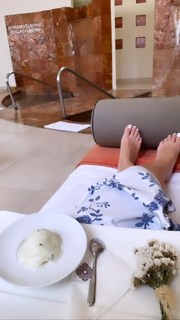 Ivana Baquero feet photo thumbnail