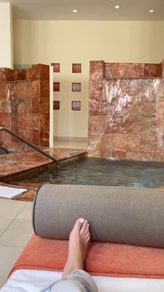 Ivana Baquero feet photo thumbnail