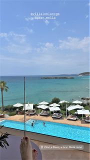 Ivana Baquero feet photo thumbnail