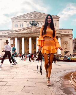 Ivana Knöll feet photo thumbnail