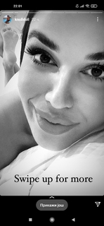 Ivana Knöll feet photo thumbnail