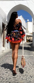 Ivana Knöll feet photo thumbnail