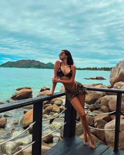 Ivana Knöll feet photo thumbnail