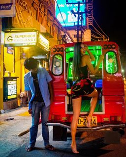 Ivana Knöll feet photo thumbnail