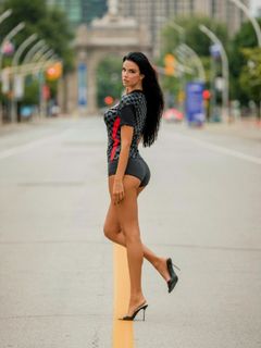 Ivana Knöll feet photo 2