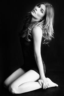 Ivana Milicevic feet photo thumbnail