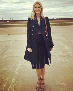Ivanka Trump feet photo thumbnail