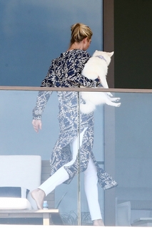 Ivanka Trump feet photo thumbnail