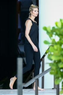 Ivanka Trump feet photo thumbnail