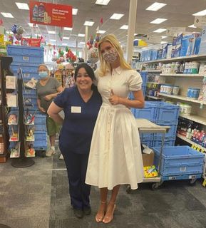 Ivanka Trump feet photo thumbnail