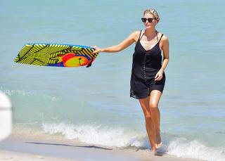 Ivanka Trump feet photo thumbnail