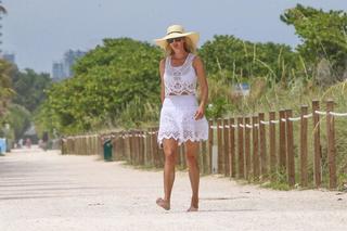 Ivanka Trump feet photo thumbnail