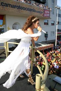 Ivete Sangalo feet photo 2