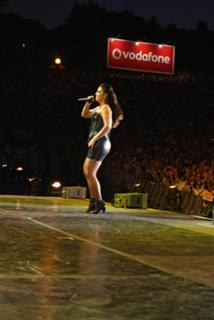 Ivete Sangalo feet photo 3