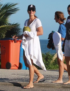 Ivete Sangalo feet photo 4