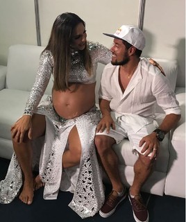 Ivete Sangalo feet photo 9