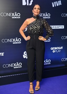Ivete Sangalo feet photo 8
