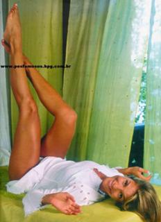 Ivete Sangalo feet photo 3