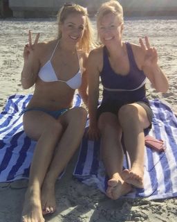Ivory Hecker feet photo 2