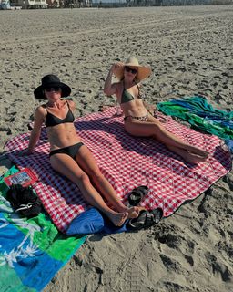 Ivory Hecker feet photo 7
