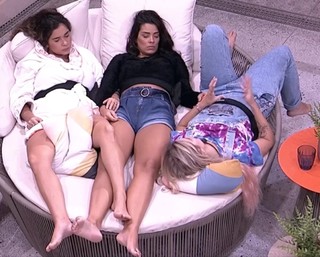Ivy Moraes feet photo 8