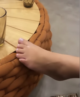 Ivy Moraes feet photo 1