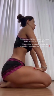 Ivy Moraes feet photo 12