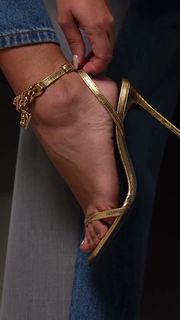 Ivy Moraes feet photo 6