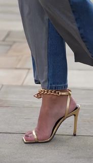 Ivy Moraes feet photo 2