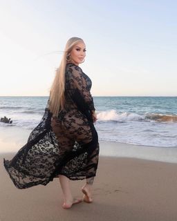 Ivy Queen feet photo 1