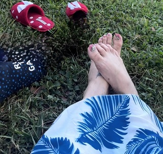 Ivy Queen feet photo 14