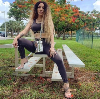 Ivy Queen feet photo 10