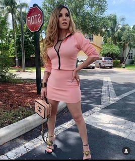 Ivy Queen feet photo 6