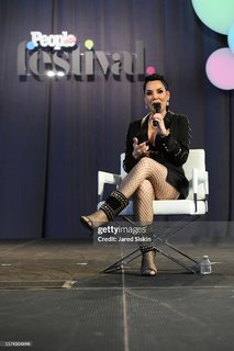 Ivy Queen feet photo 3