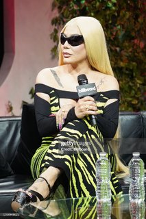 Ivy Queen feet photo 15