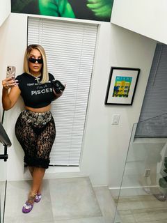 Ivy Queen feet photo 2