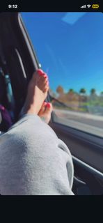 Ivy Queen feet photo 9