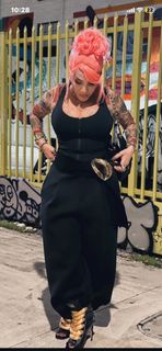 Ivy Queen feet photo 8